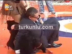 – dikkat çekici anları – Ya Şundadır Ya Bunda - Turkunlu üzerinde izle