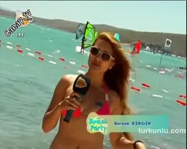 Birsen Birdir – vurucu anları – Beach Party - Turkunlu üzerinde izle