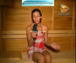 Seda Akman – kışkırtıcı anları – Beach Party - Turkunlu üzerinde izle