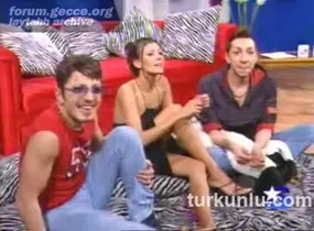  – cesur görüntüleri – İyi Geceler Öpücüğü - Turkunlu üzerinde izle