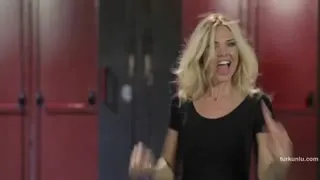 Ilary Blasi – vurucu anları - Turkunlu üzerinde izle