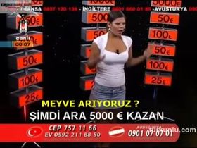 Binnur Uzuner – ateşli sahnesi - Turkunlu üzerinde izle