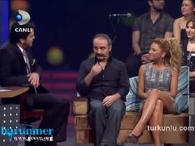 Hadise – show görüntüleri – Beyaz Show - Turkunlu üzerinde izle