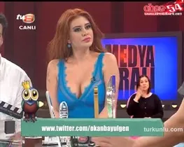 Ebru Polat – kışkırtıcı anları, 2012-04-27 - Turkunlu üzerinde izle