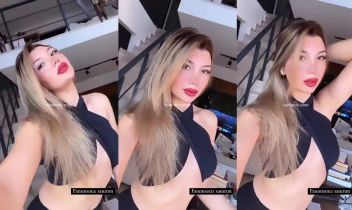 Ayşe Özyürek – Instagram görüntüleri - Turkunlu üzerinde izle