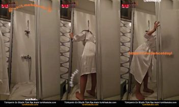 Cazibe Limanı, ıslak bir duşta çıplak vücudunu sergiliyor