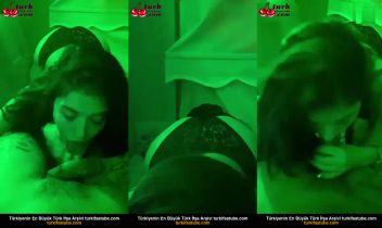 Sakso ile Çekici Sevgiliyi Kendine Yalattı Posteri