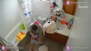 Chubby Babe Sits On Toilet And Pees Loudly Before Stepping Into The Bath — animated preview