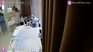 Hot Babe Texts On Phone With Toned Ass Fully Exposed No Panties — Watch on BunnyIPCam