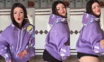 Simge Barankoğlu sexy ifşa videoları 20.08.2026 part 84 - Turkunlu üzerinde izle
