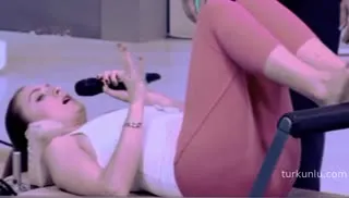 Ceyda Düvenci sexy ifşa videoları 20.08.2026 part 22 - Turkunlu üzerinde izle