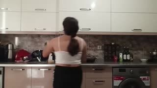 Gözde'nin Kanalı Youtube katıl ifşa - Vlog Ev Temizliği / Detaylı Temizlik Günü /Yoğun gün vlog  Posteri