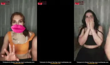 Üvey Kızlarla Çıplak Yolculuk Posteri