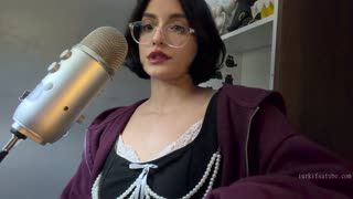 Senadeska -Yüzünü yalıyorum ASMR 😯 Posteri