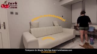 Zeynep Tümbek'in YouTube Katılımcısı, 32. Bölümde Gösteri Yapıyor Posteri