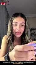 Elanur Kırmızı, Siyah En Sevdiği Renkler Ön İzleme