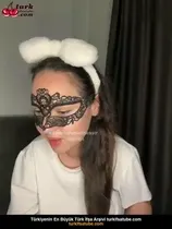 Çıplak Mely Oral Sex ve Arkadan Ön İzleme