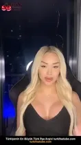 Mico Cansu Siyah Elbiseli Sarı Başlı Yayında Ön İzleme