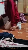 Üvey Kardeşler Köy Evinde Sikişti Ön İzleme