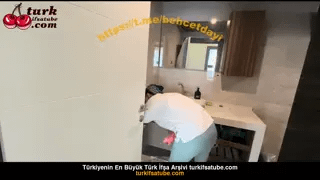 Kadın üvey kardeşini Çekici, Cazibeli Bir Şekilde Arkadan Gelen Saldırıyla Aldattı Ön İzleme