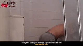 Kız üvey kardeşinin kafasını gizli seks sırasında çarptı Ön İzleme