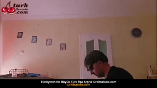 Türbanlı Bayan Porno Sahibi Devin'e Ayaklarını Yalattı Ön İzleme