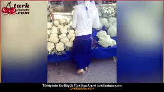 Türbanlı sakso seksi ağzına verip sikiyor Ön İzleme