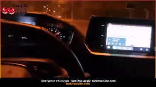 Yağmurda ıslanan bir kadını eve atıp sikiyor Ön İzleme