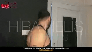 Zorla şiddet uygulayan ve Hira Helis'i dayak çeken bir kadın Ön İzleme